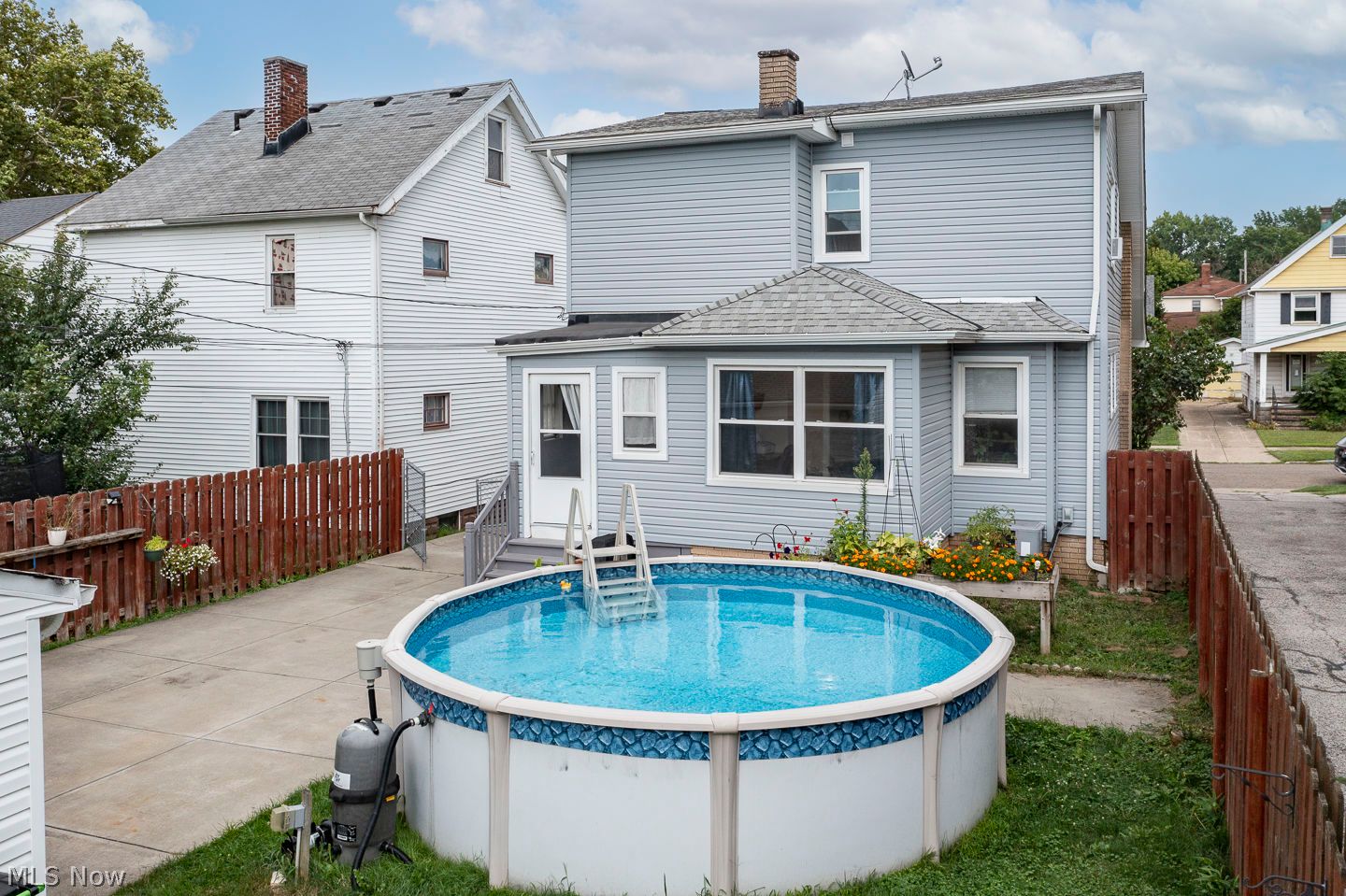 4816 E 85th Street Cleveland OH 44125