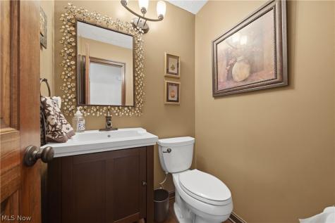 7855 Hearthstone Avenue NW North Canton OH 44720