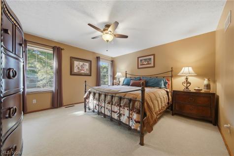 7855 Hearthstone Avenue NW North Canton OH 44720