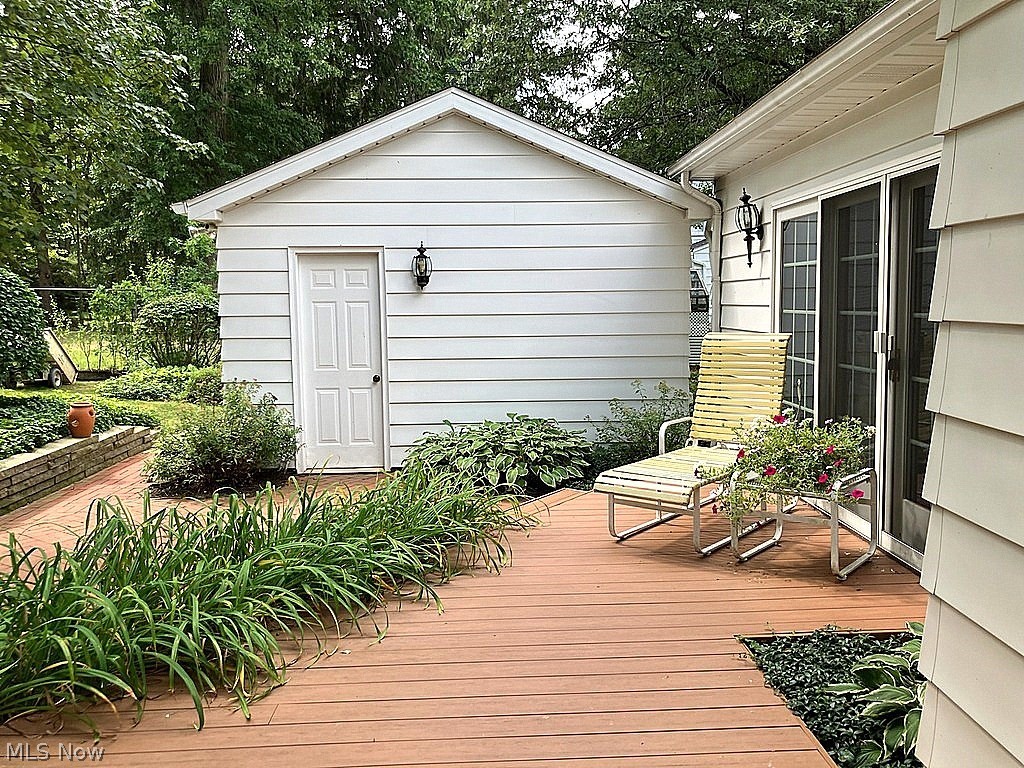 6958 Chapel Hill Drive Brecksville OH 44141