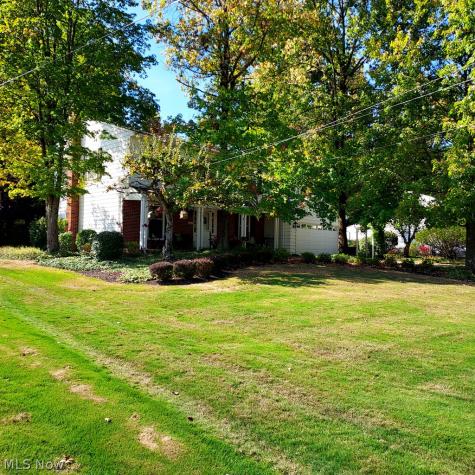 6958 Chapel Hill Drive Brecksville OH 44141