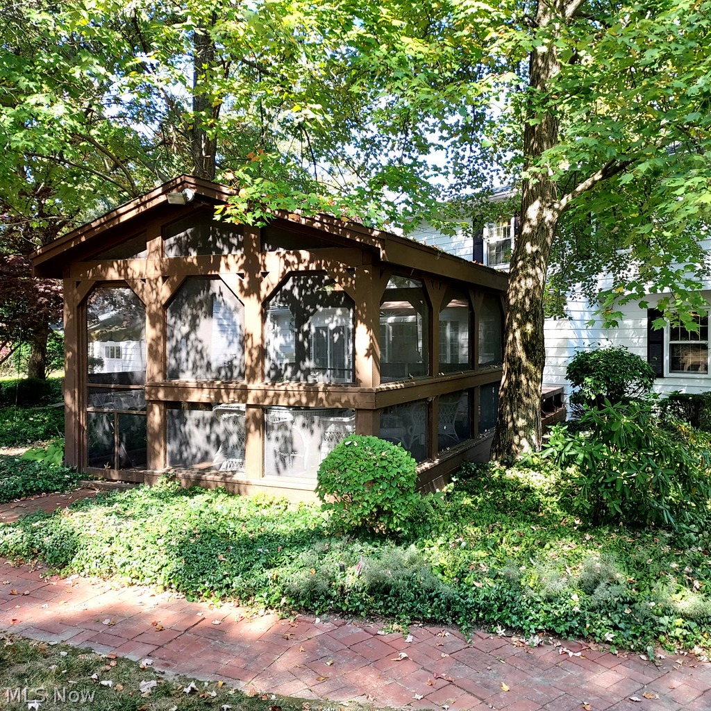 6958 Chapel Hill Drive Brecksville OH 44141