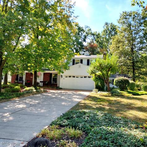 6958 Chapel Hill Drive Brecksville OH 44141