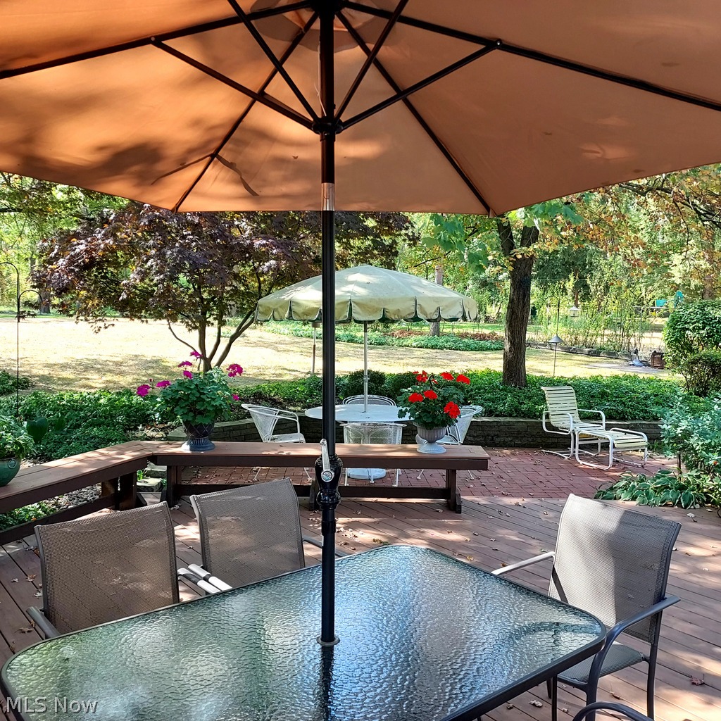 6958 Chapel Hill Drive Brecksville OH 44141