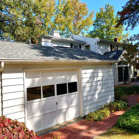 6958 Chapel Hill Drive Brecksville OH 44141