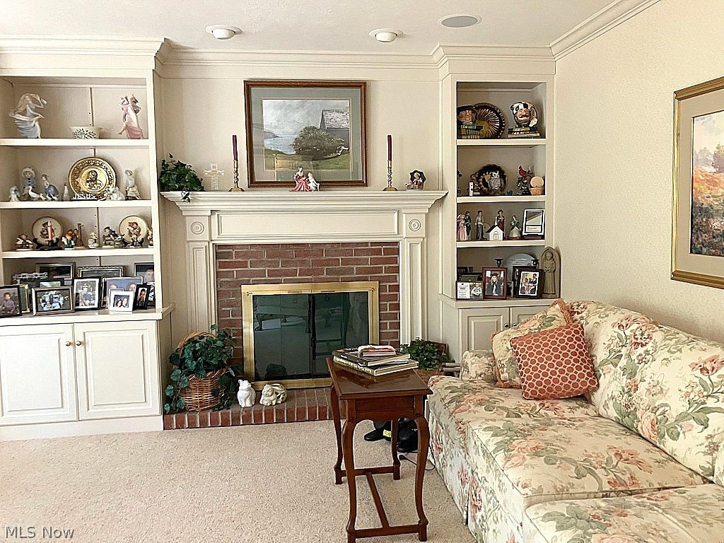 6958 Chapel Hill Drive Brecksville OH 44141