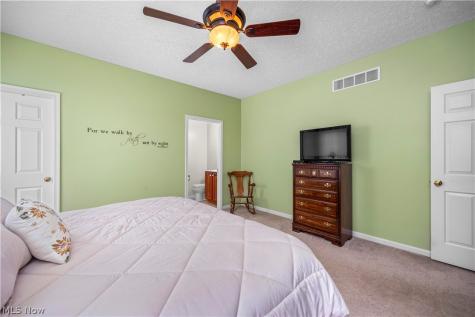 884 Lakeview Court Kent OH 44240
