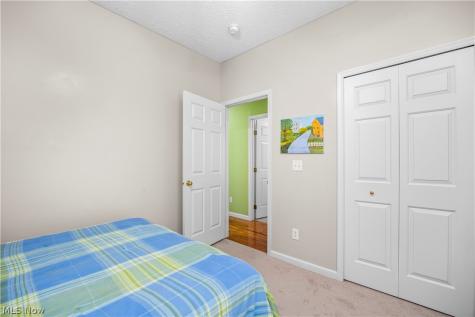 884 Lakeview Court Kent OH 44240