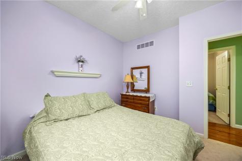 884 Lakeview Court Kent OH 44240