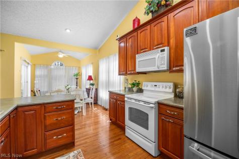 884 Lakeview Court Kent OH 44240