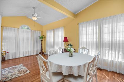 884 Lakeview Court Kent OH 44240