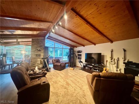 407 Edgewood Drive Marietta OH 45750