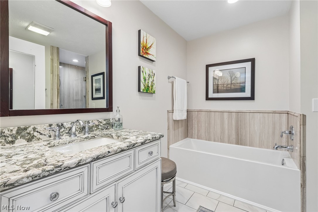 7522 Saddleback Lane Gates Mills OH 44040