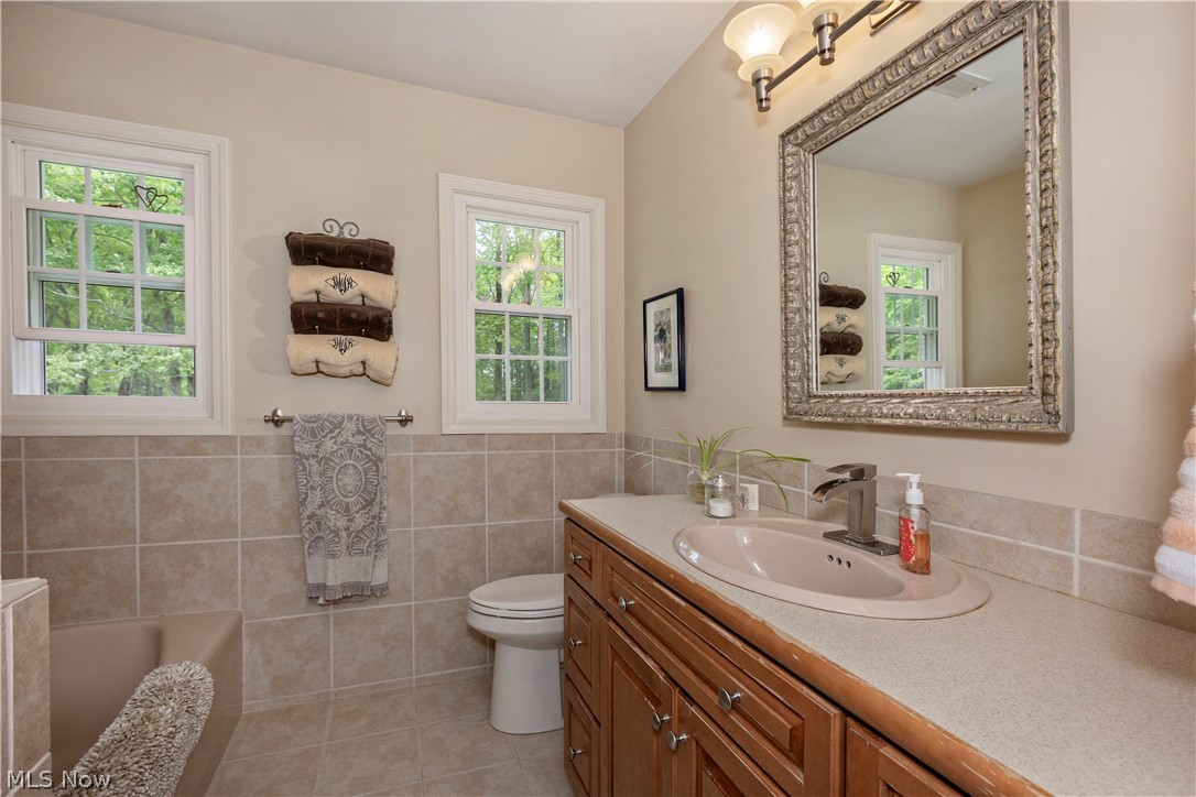 9261 Boyer Lane Kirtland Hills OH 44060