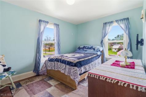 265 S Johnson Road Sebring OH 44672