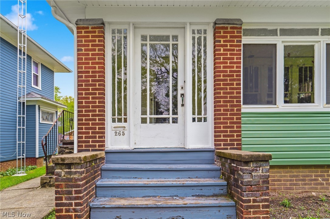 265 S Johnson Road Sebring OH 44672