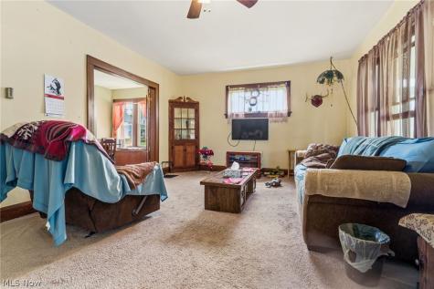 265 S Johnson Road Sebring OH 44672