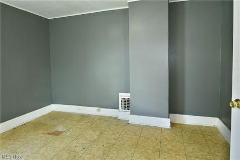 304 Cherry Avenue Niles OH 44446