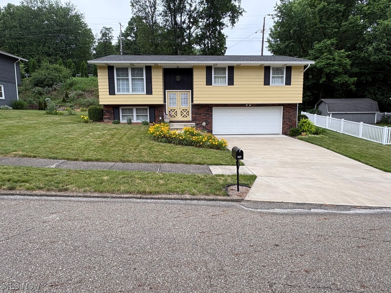 427 Shawnee Drive Dover OH 44622