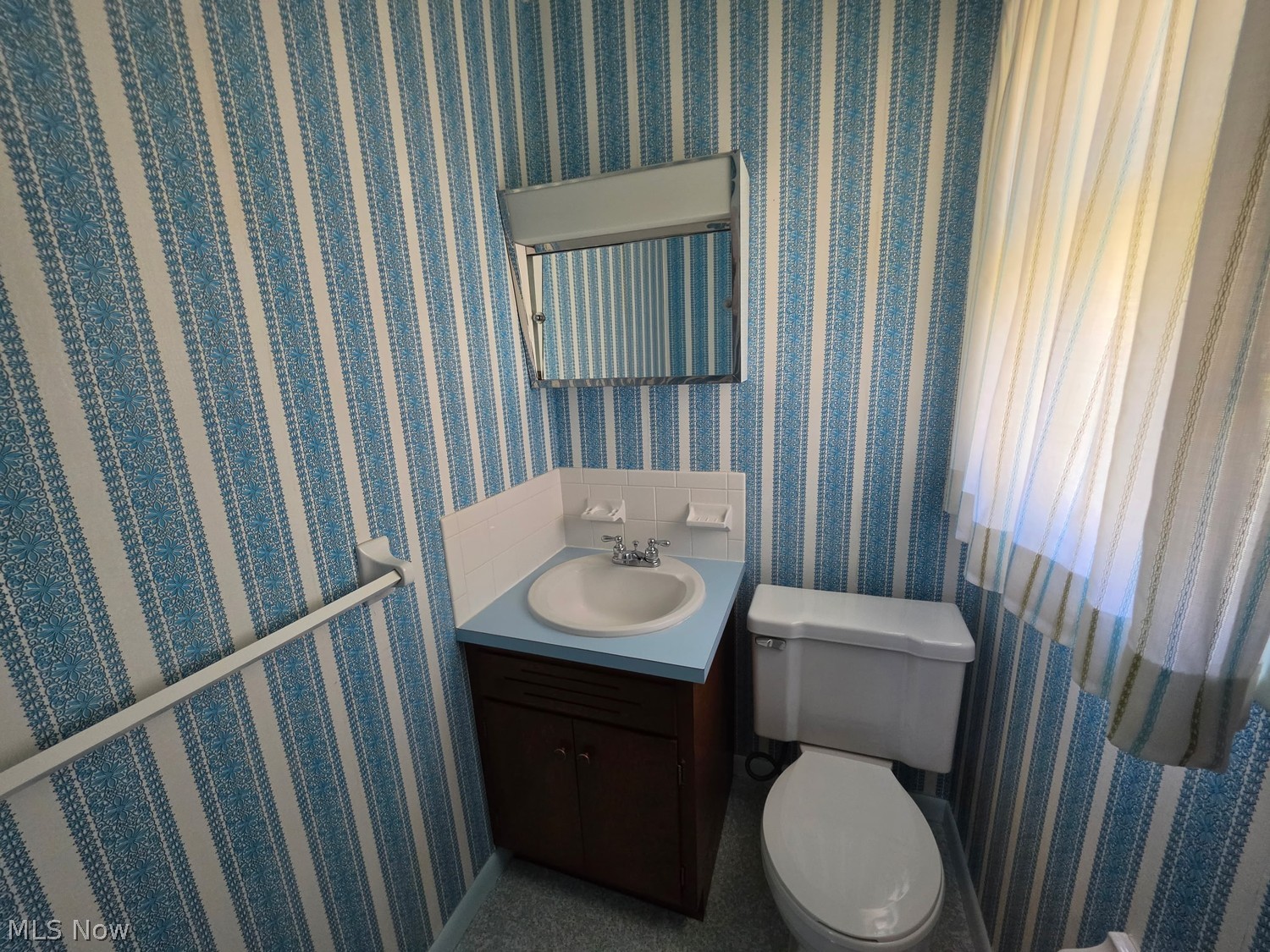 427 Shawnee Drive Dover OH 44622