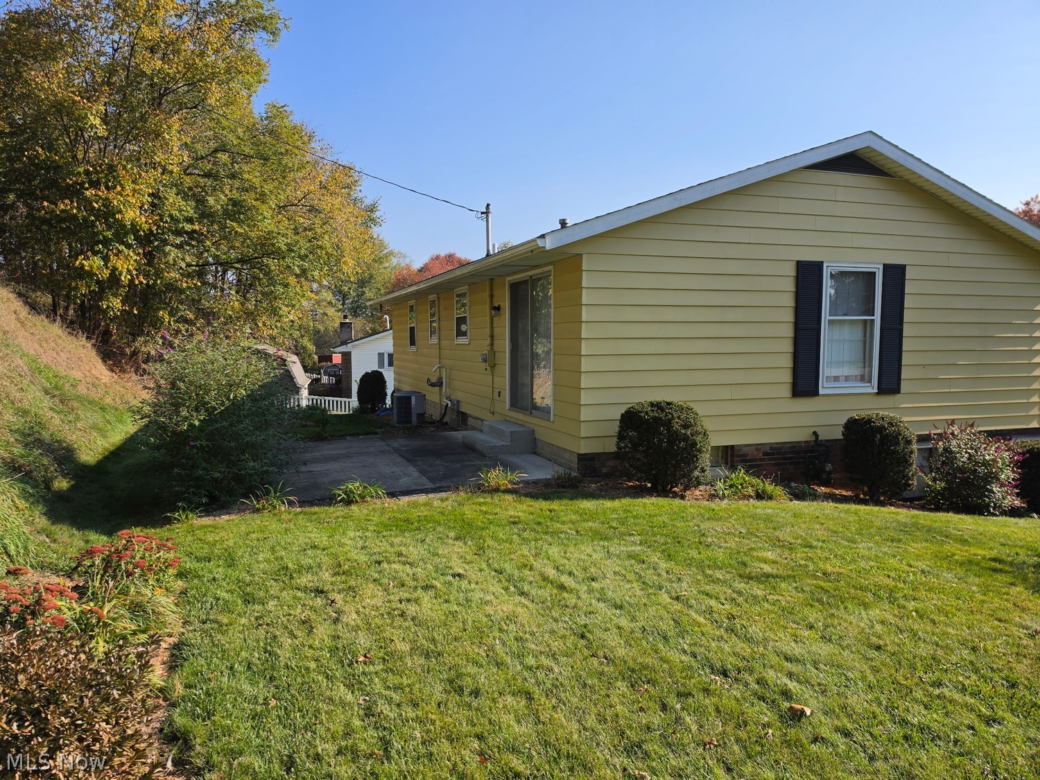 427 Shawnee Drive Dover OH 44622