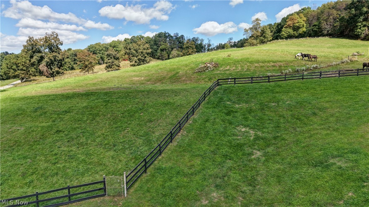 24328 Township Road 252b Newcomerstown OH 43832