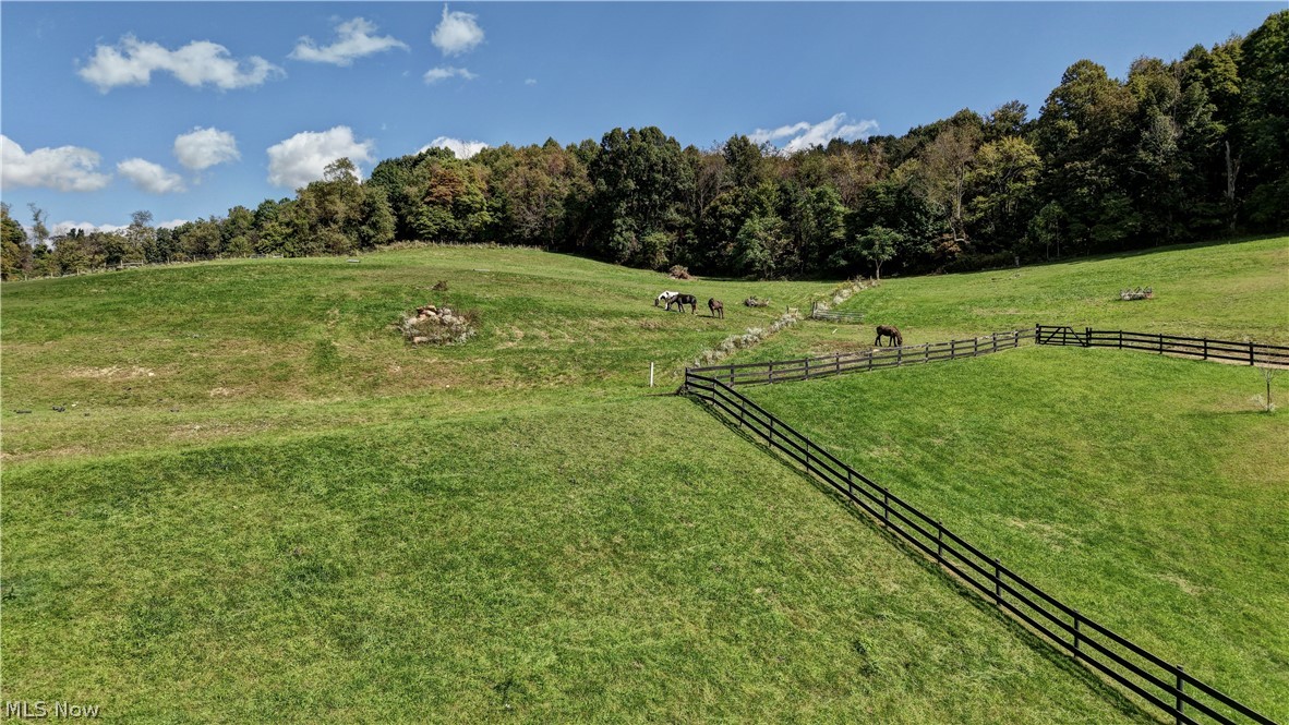 24328 Township Road 252b Newcomerstown OH 43832