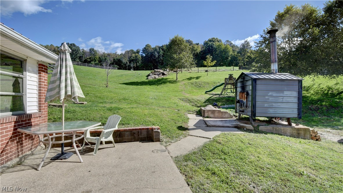 24328 Township Road 252b Newcomerstown OH 43832