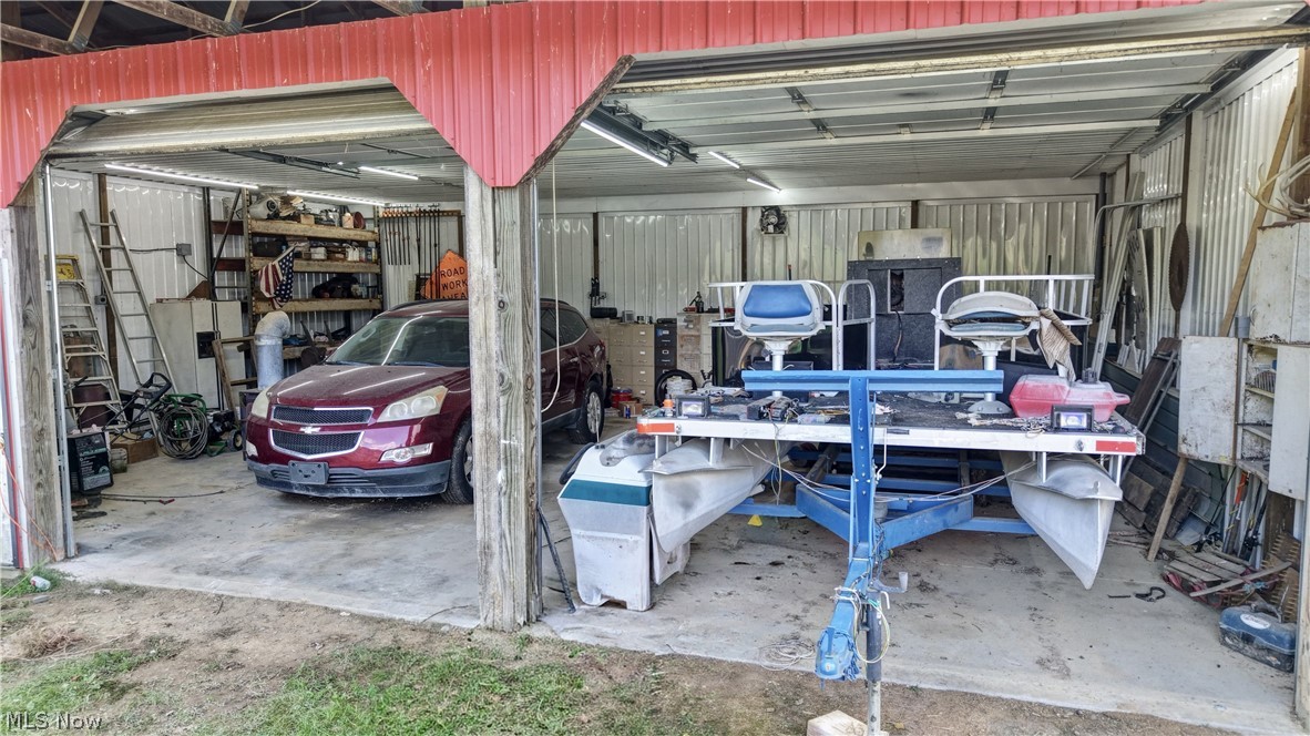 24328 Township Road 252b Newcomerstown OH 43832