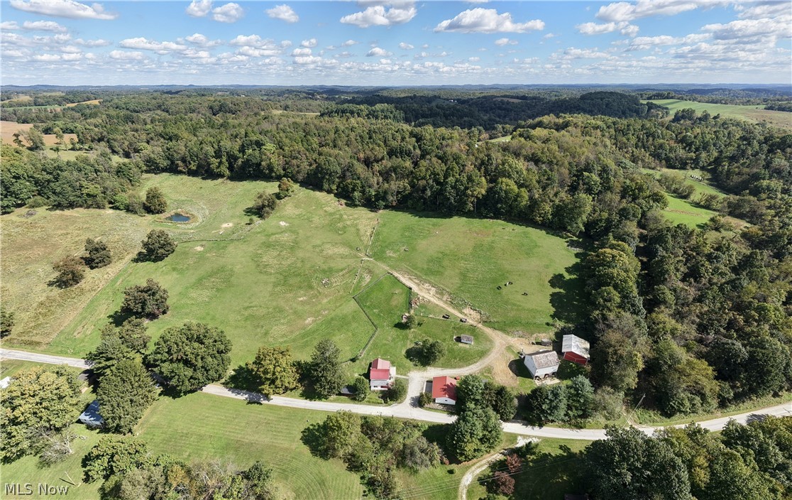 24328 Township Road 252b Newcomerstown OH 43832