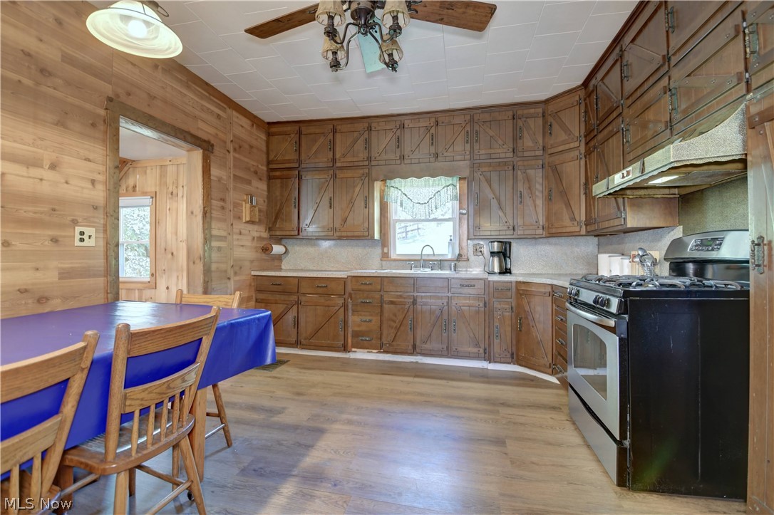 24328 Township Road 252b Newcomerstown OH 43832