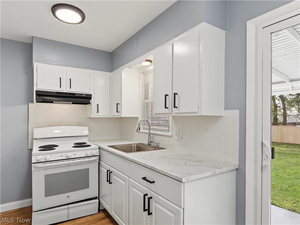 1064 Ray Street Akron OH 44306