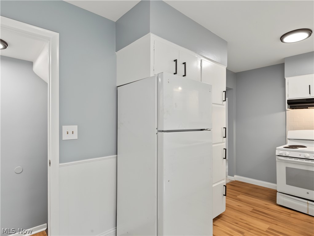 1064 Ray Street Akron OH 44306
