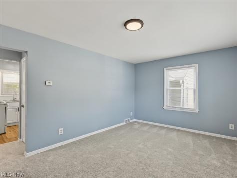 1064 Ray Street Akron OH 44306