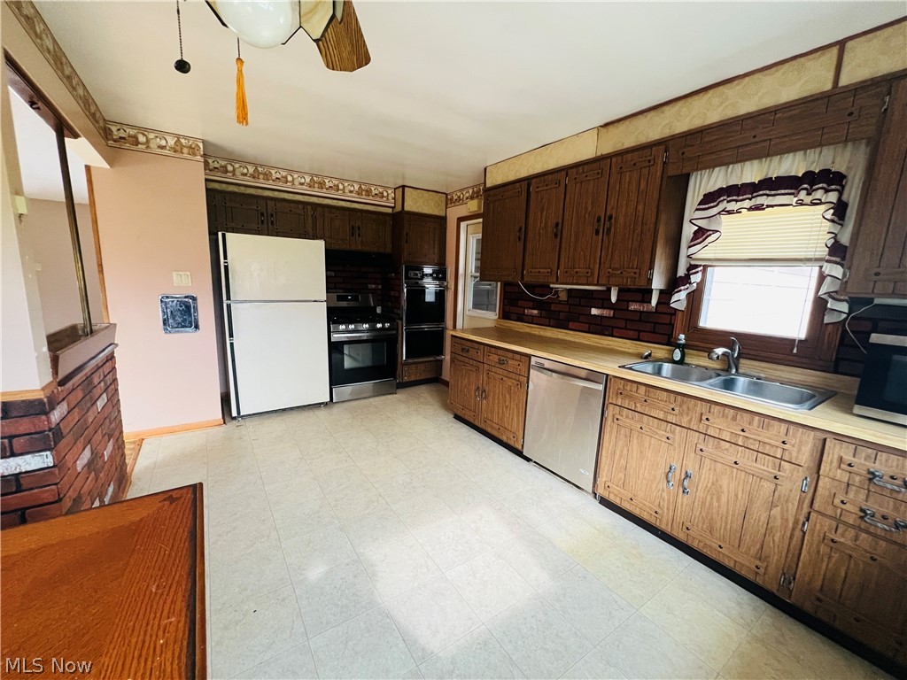 7360 N Meadowpark Drive Walton Hills OH 44146