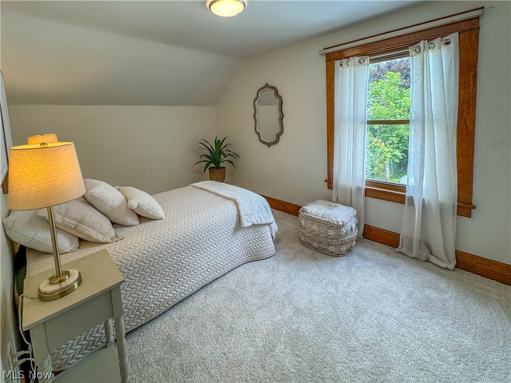 418 E Prospect Street Girard OH 44420