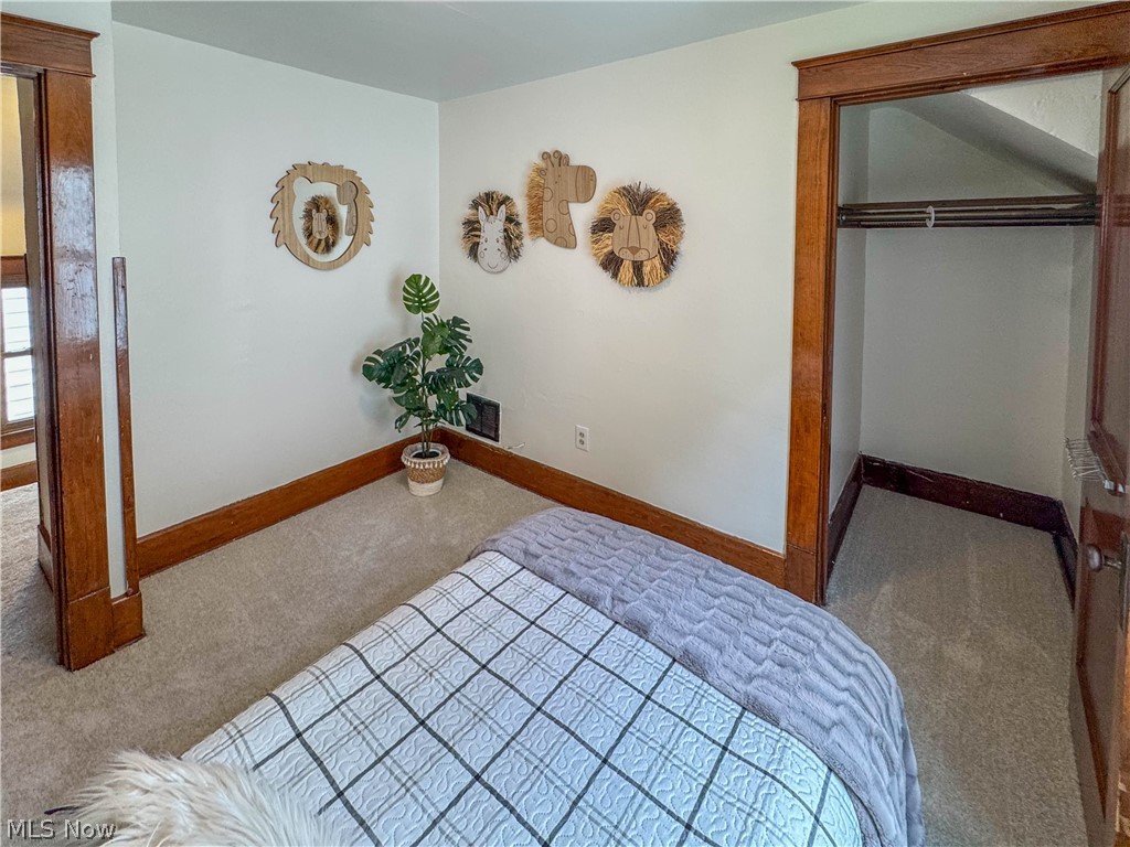 418 E Prospect Street Girard OH 44420