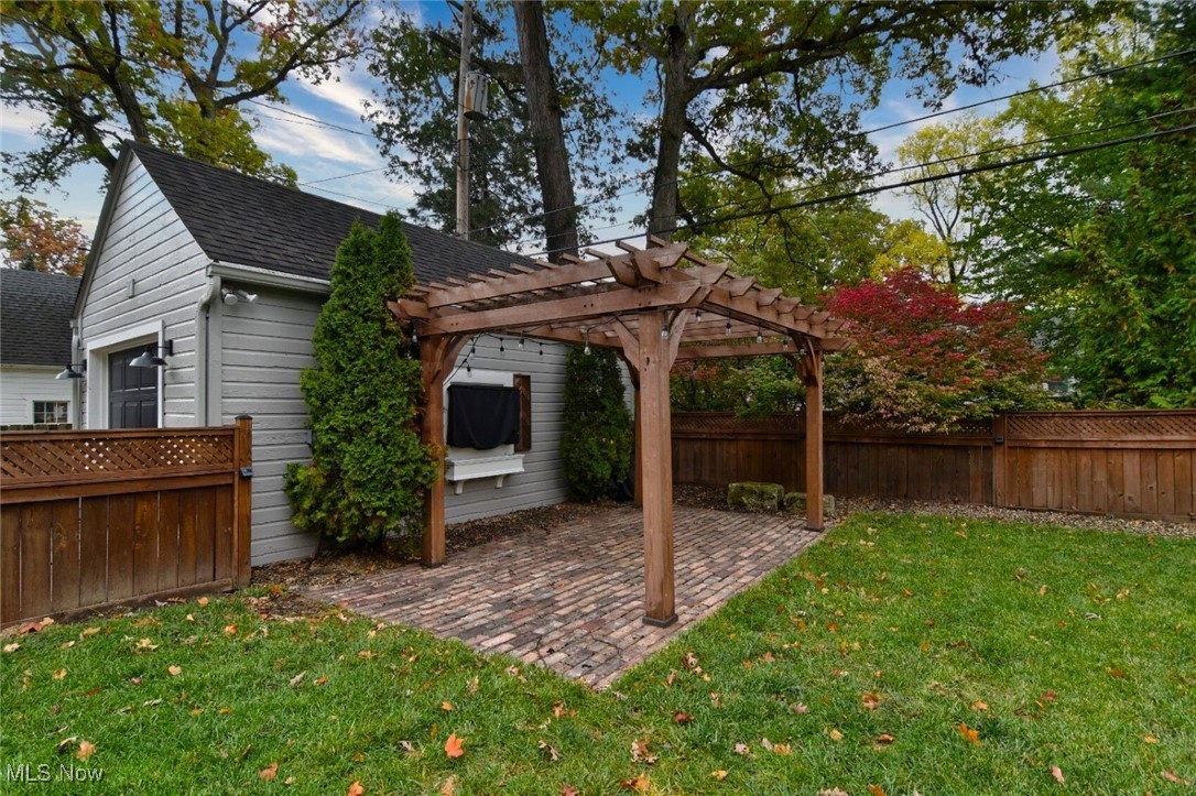 525 Oakmoor Road Bay Village OH 44140