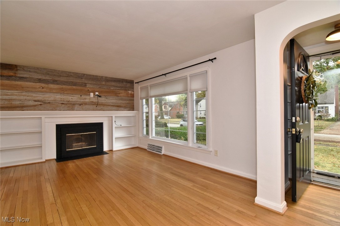 525 Oakmoor Road Bay Village OH 44140