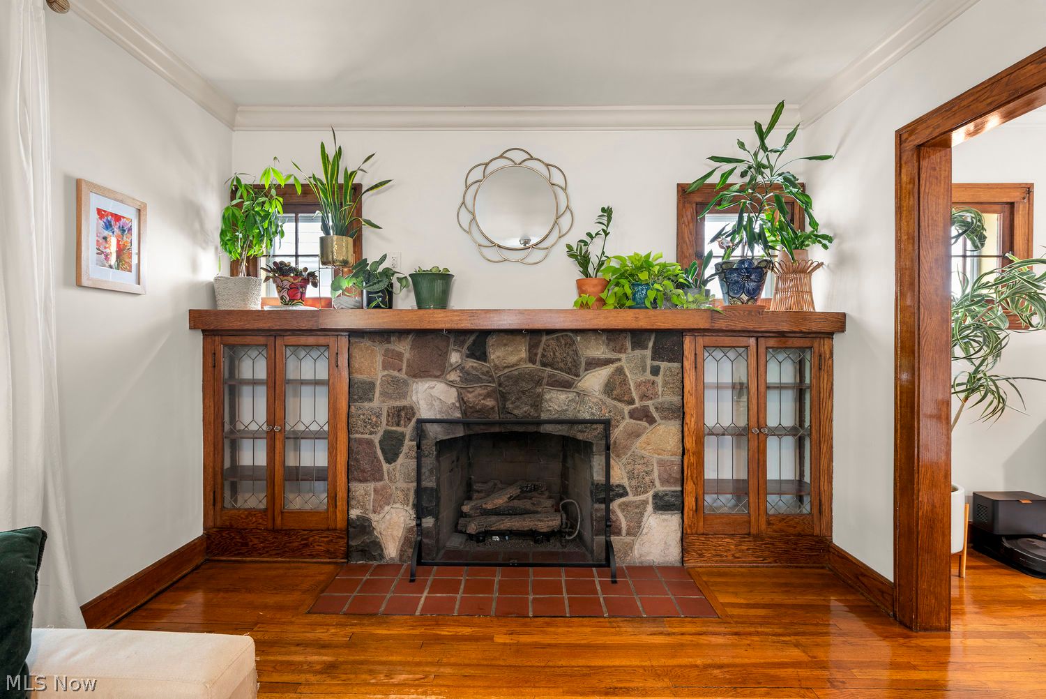 2093 Waterbury Road Lakewood OH 44107