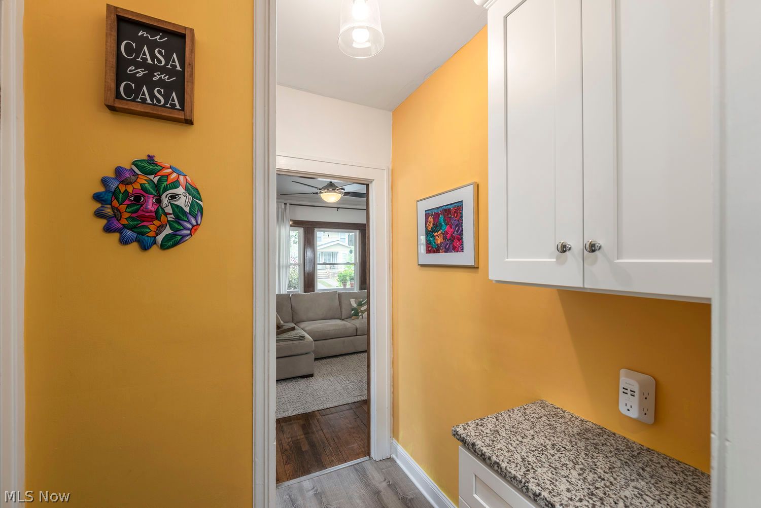 2093 Waterbury Road Lakewood OH 44107