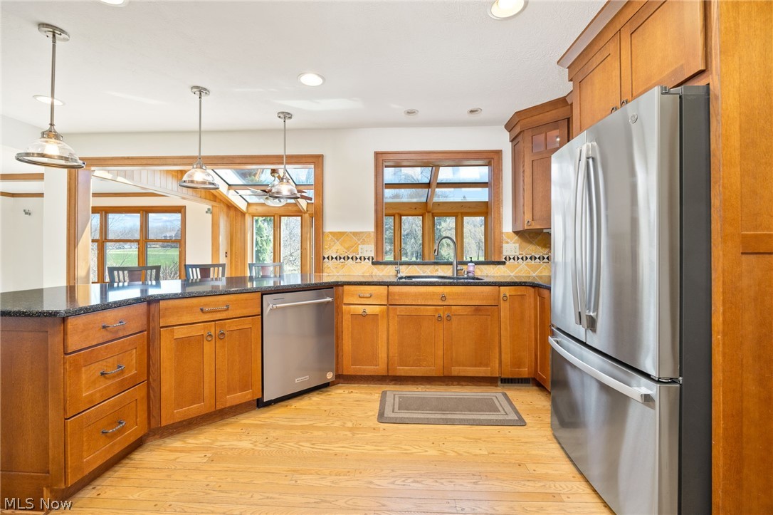 2509 Ridge Road Hinckley OH 44233