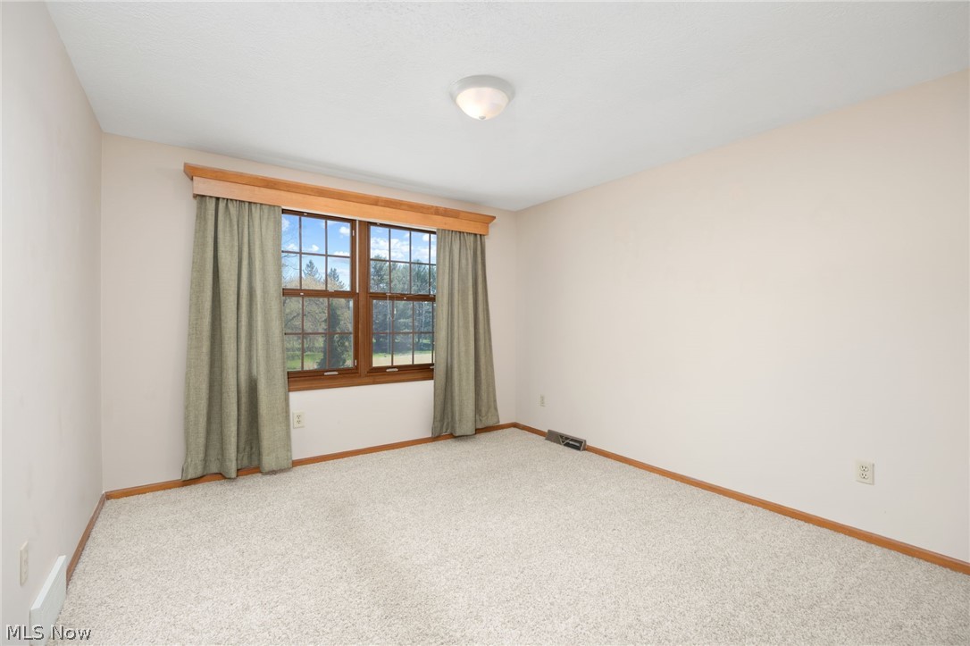 2509 Ridge Road Hinckley OH 44233
