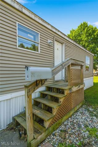 3354 Hilton Street NW Massillon OH 44646