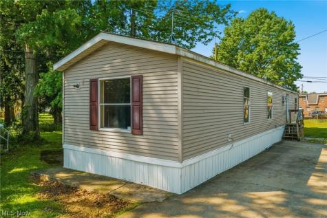 3354 Hilton Street NW Massillon OH 44646