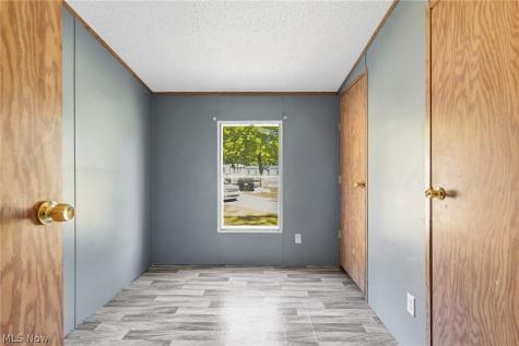 3354 Hilton Street NW Massillon OH 44646