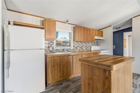 3354 Hilton Street NW Massillon OH 44646