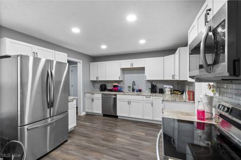 4131 E 74th Street Cleveland OH 44105