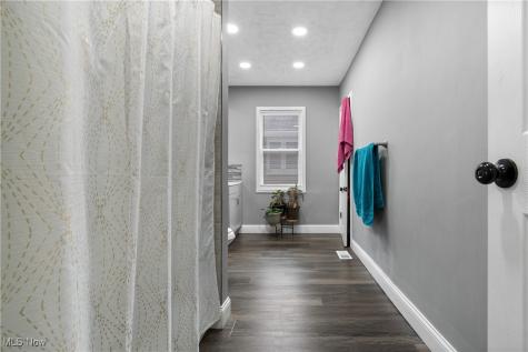 4131 E 74th Street Cleveland OH 44105