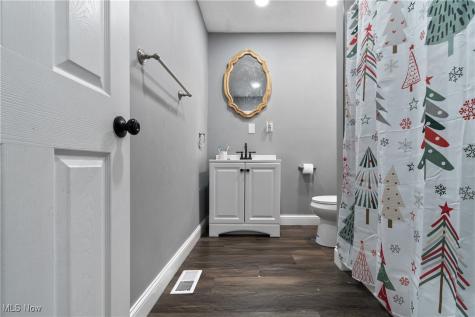 4131 E 74th Street Cleveland OH 44105